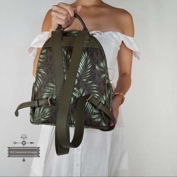 Michael Kors Medium Abbey Backpack Brown olive bag - Picture 7 of 8